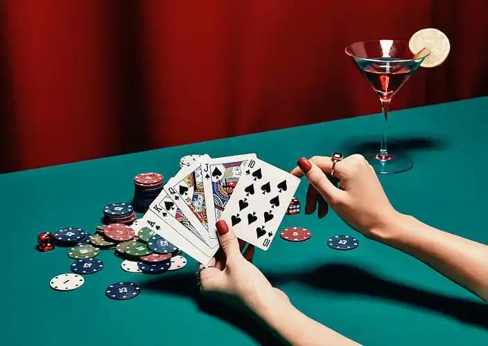 Antarmuka permainan Casino Hold'em di platform rodabet dengan kartu yang ditampilkan